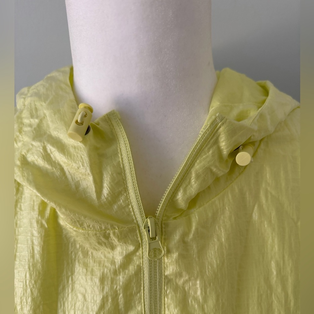 Future Collective Trench Coat
Measurements:
Pit to Pit: 24”
Total Length: 39” - Picture 7 of 11